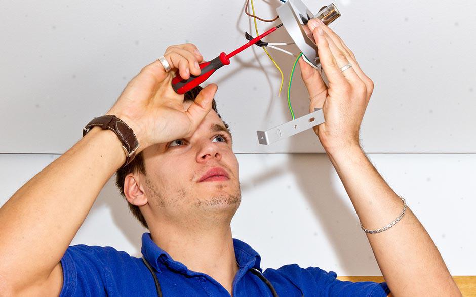 électricité Paris 4